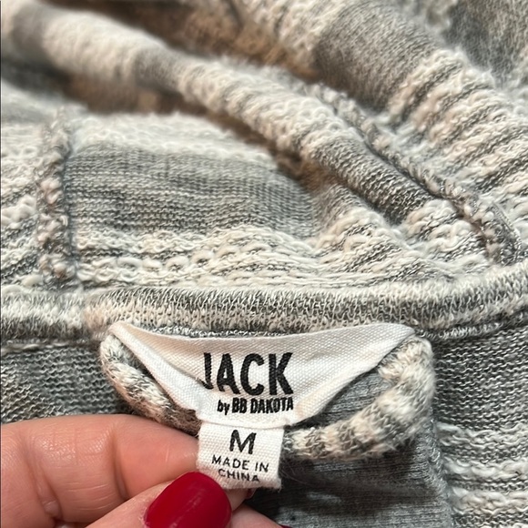 Jack by BB Dakota Gray Cape with Hood and Three-Quarter Sleeves - Picture 8 of 8